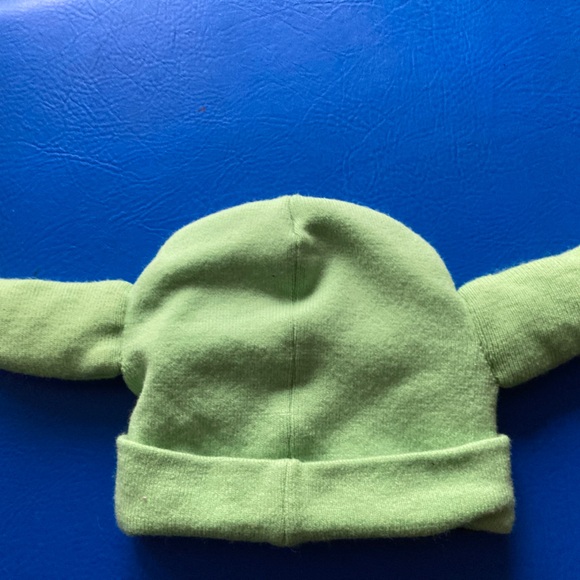Baby yodo green kids beanie. - Picture 2 of 3